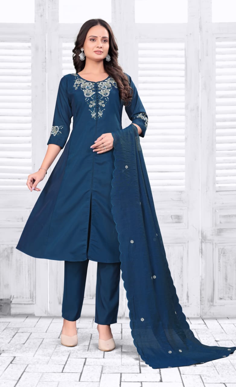 Elegant Embroidered Rayon Kurta with Dupatta Set