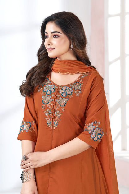Elegant Embroidered Rayon Kurta with Dupatta Set